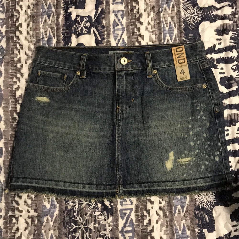 Old navy denim distressed mini skirt